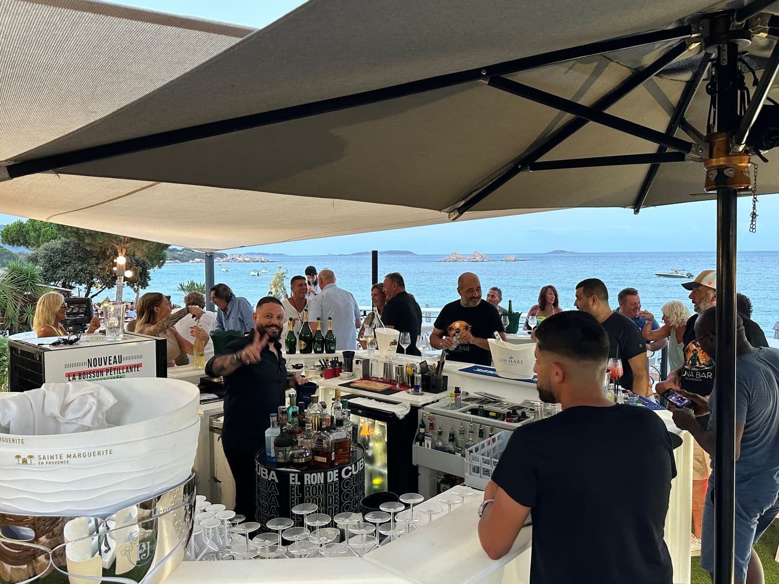 Vos événements au Luna Bar — Le Petit Chose, Luna Bar
